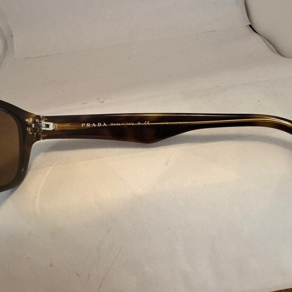 Prada eyeglasses - Picture 4 of 4